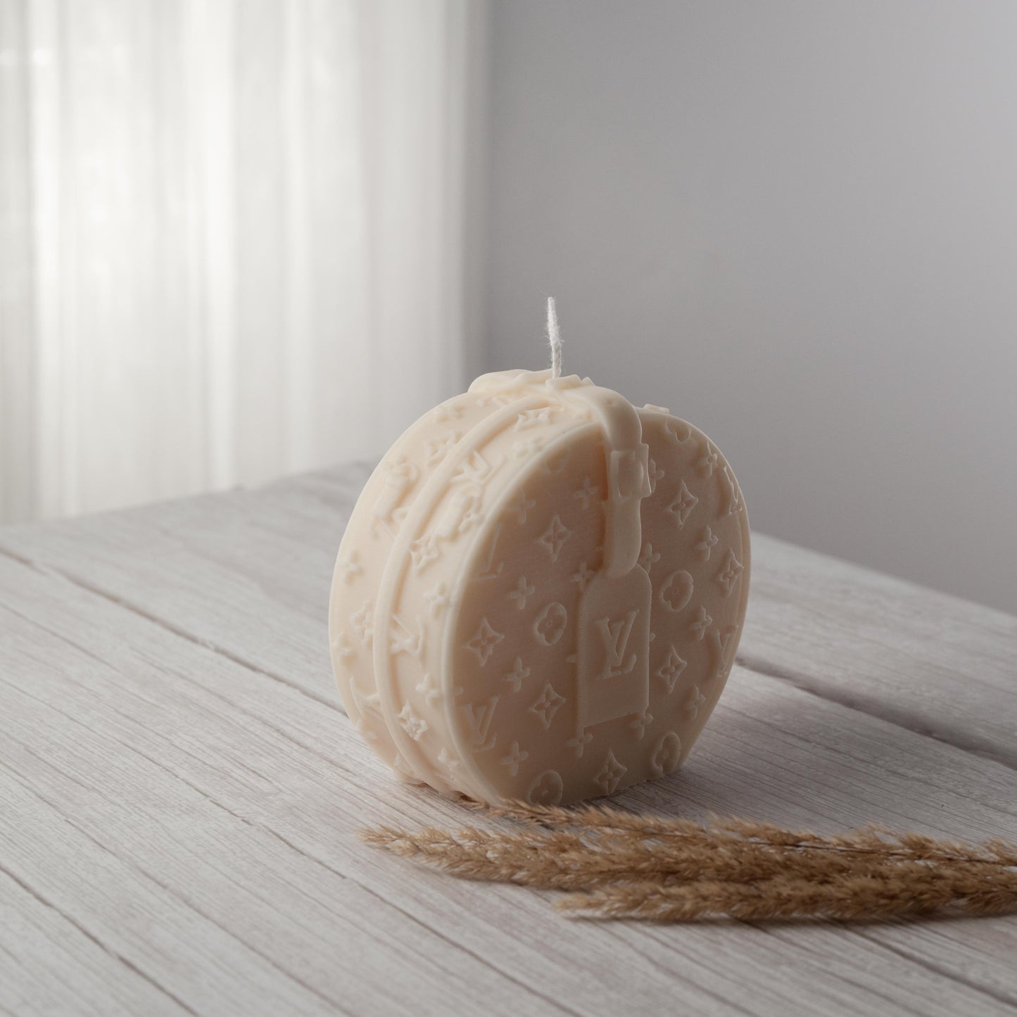 Allure Canada LV Round Candle – Handmade Soy Blend