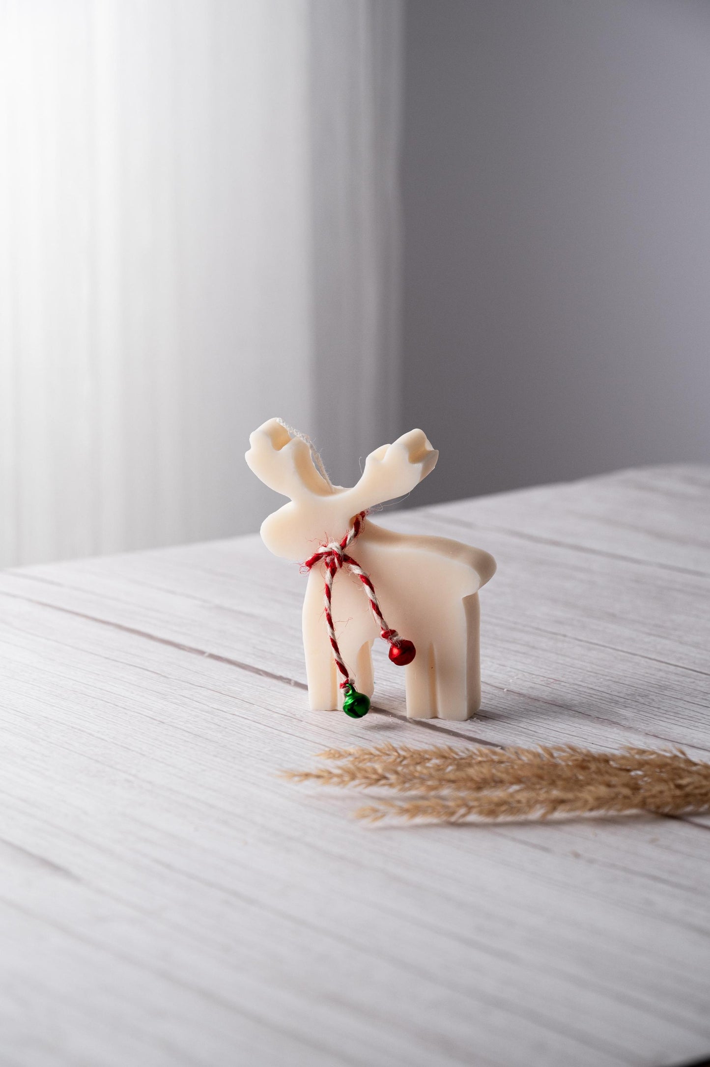 Pillar Christmas Candle – Eco-Friendly Seasonal Accent