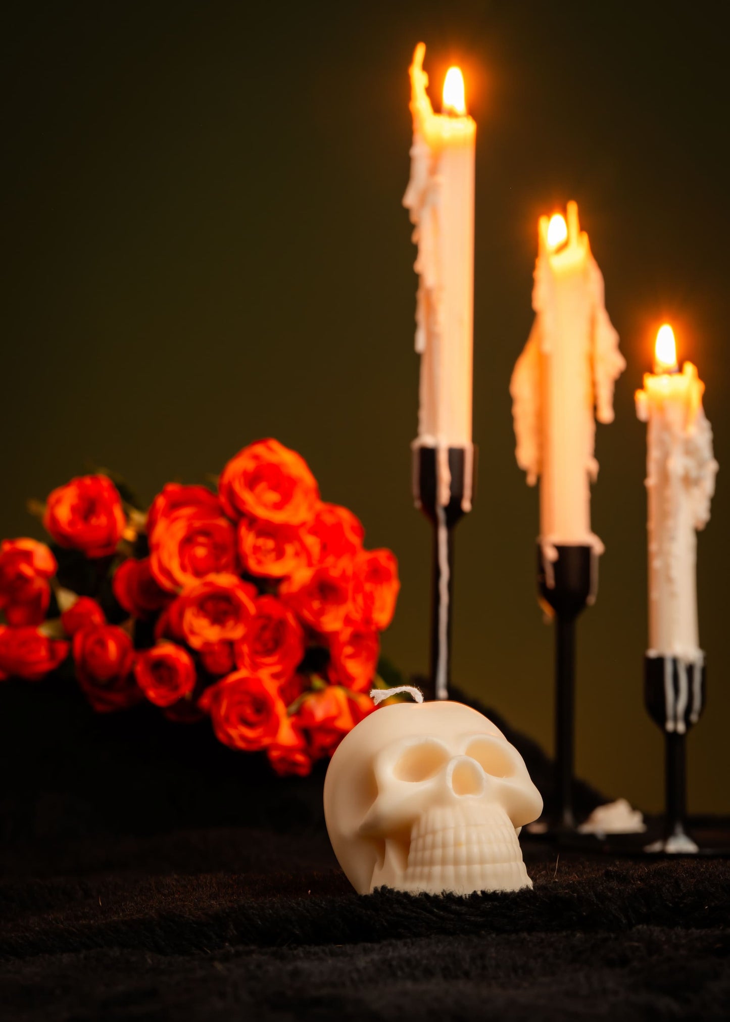 Gothic Skull Candle – Vegan & Non-Toxic Halloween Décor