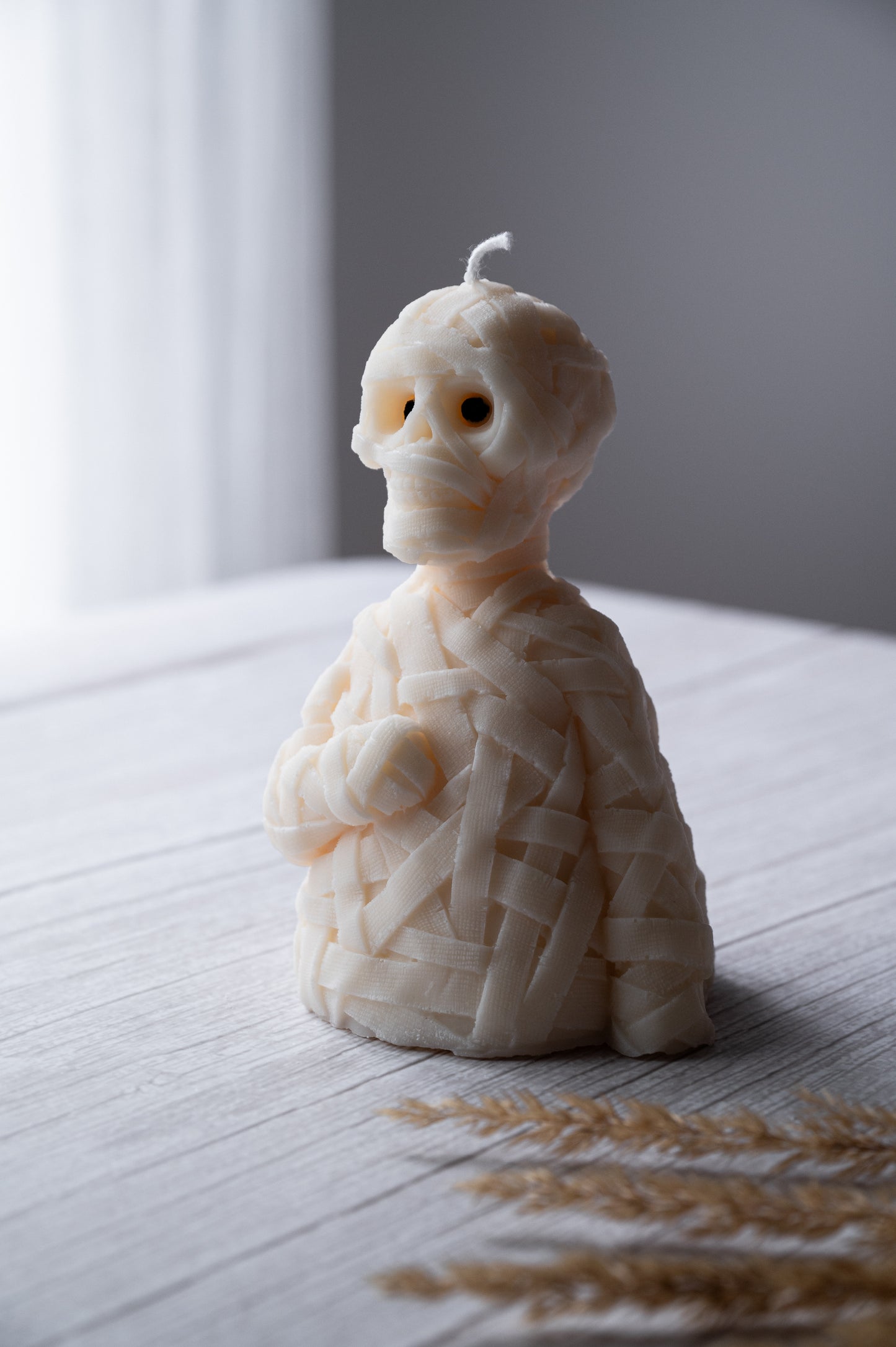 Zombie Skull Candle – spooky eco-friendly soy wax Halloween decoration