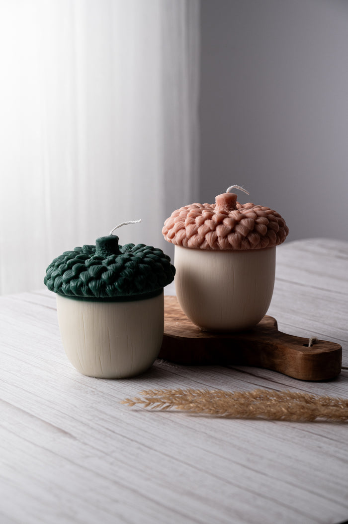 Grande Acorn Candle