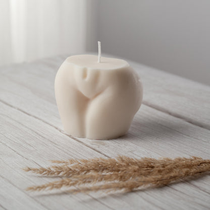 Playful aesthetic soy wax booty candle, vegan and eco-friendly
