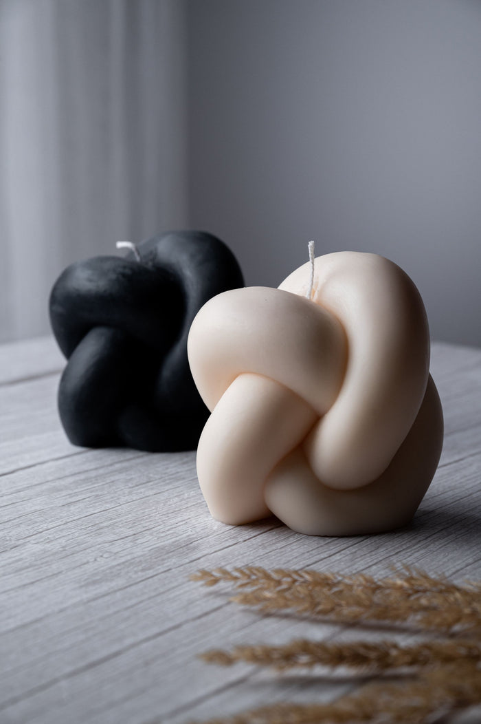 Knot Candle