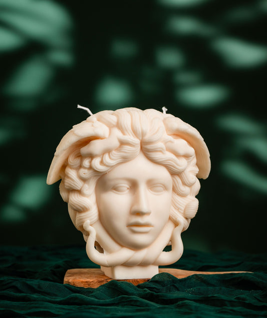 Grande Medusa Head Candle – Bold Mythical Elegance