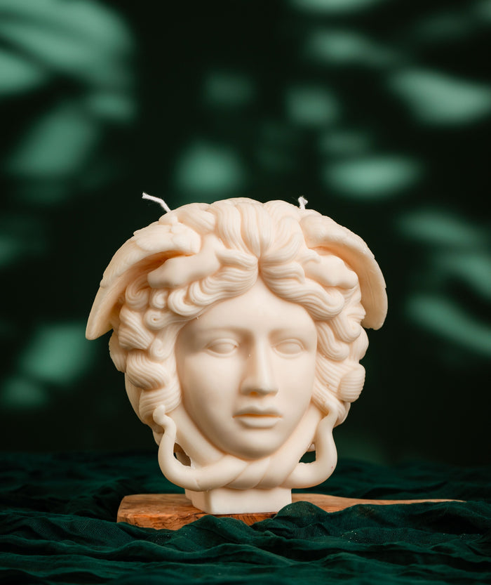 Grande Medusa Candle
