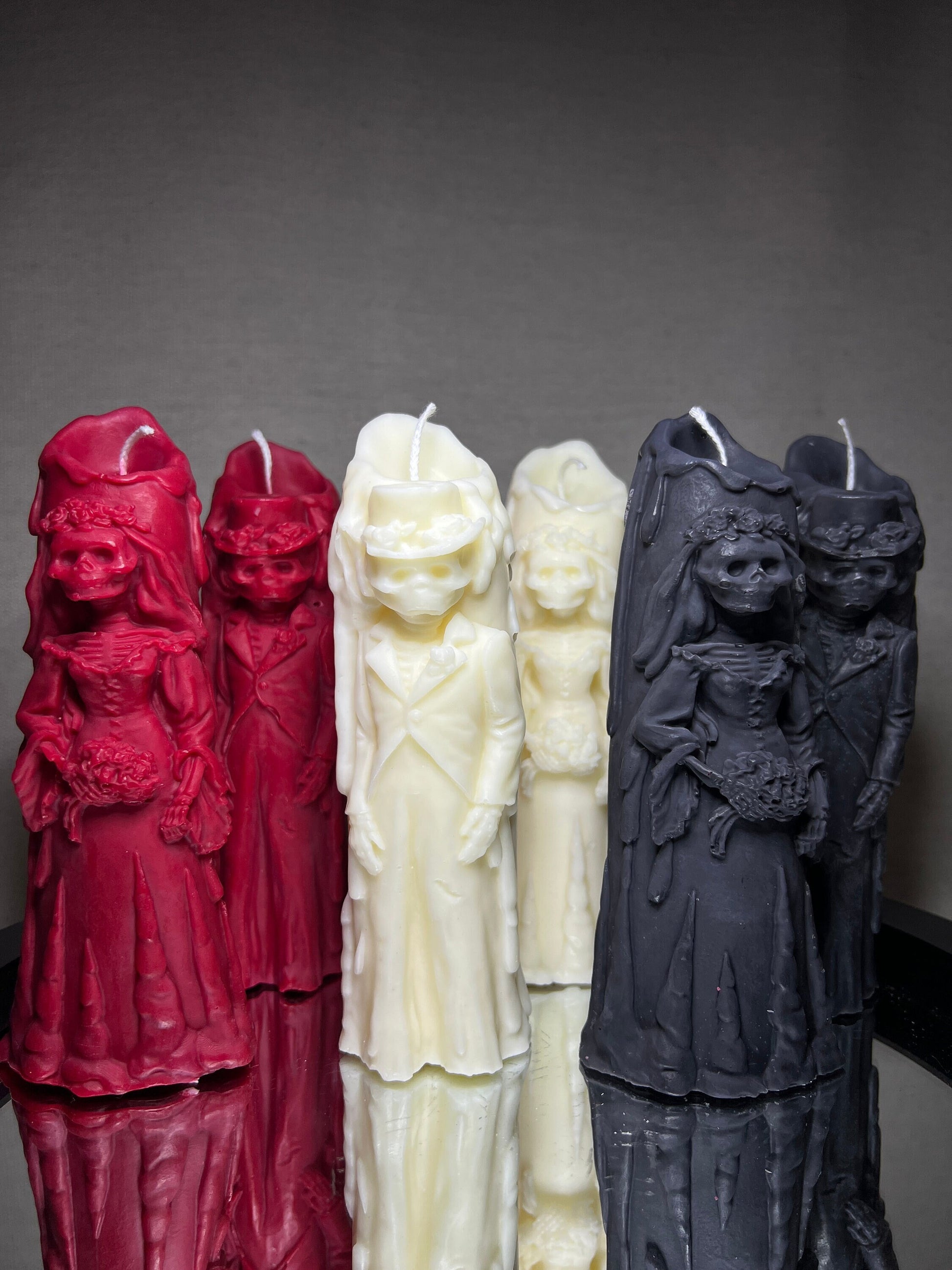 Spooky bride and groom candle set – vegan soy wax Halloween decoration